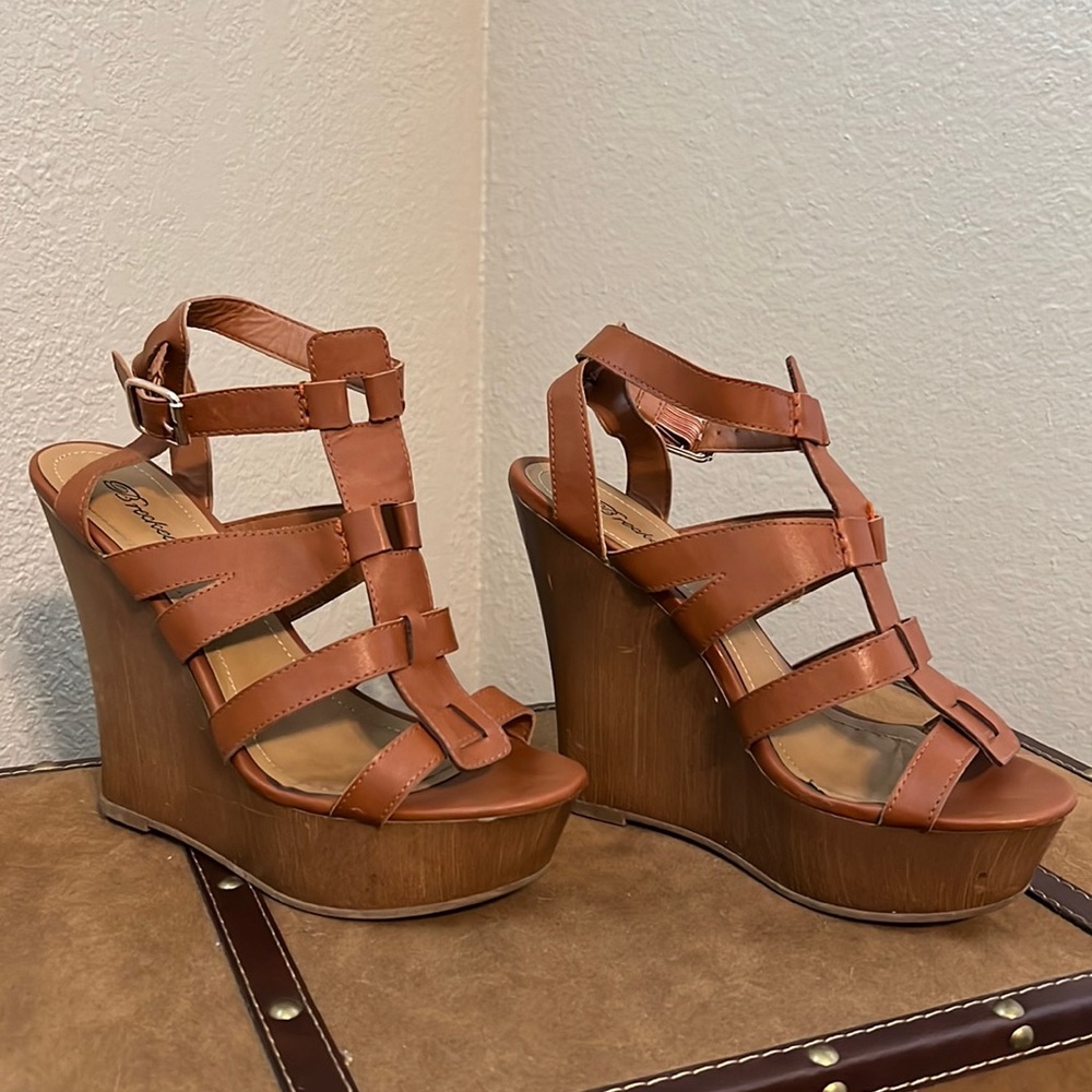 Brown platform wedges